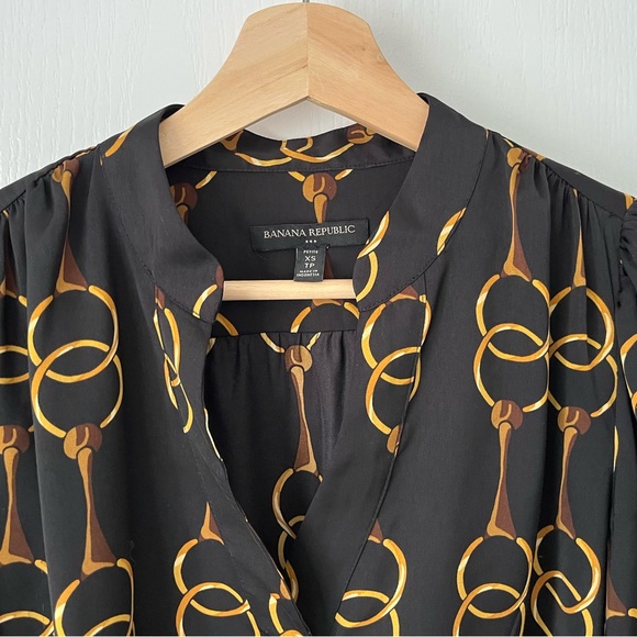 BANANA REPUBLIC Petite XS Chain Print Blouse Black Gold Long Sleeve Top - Picture 4 of 10